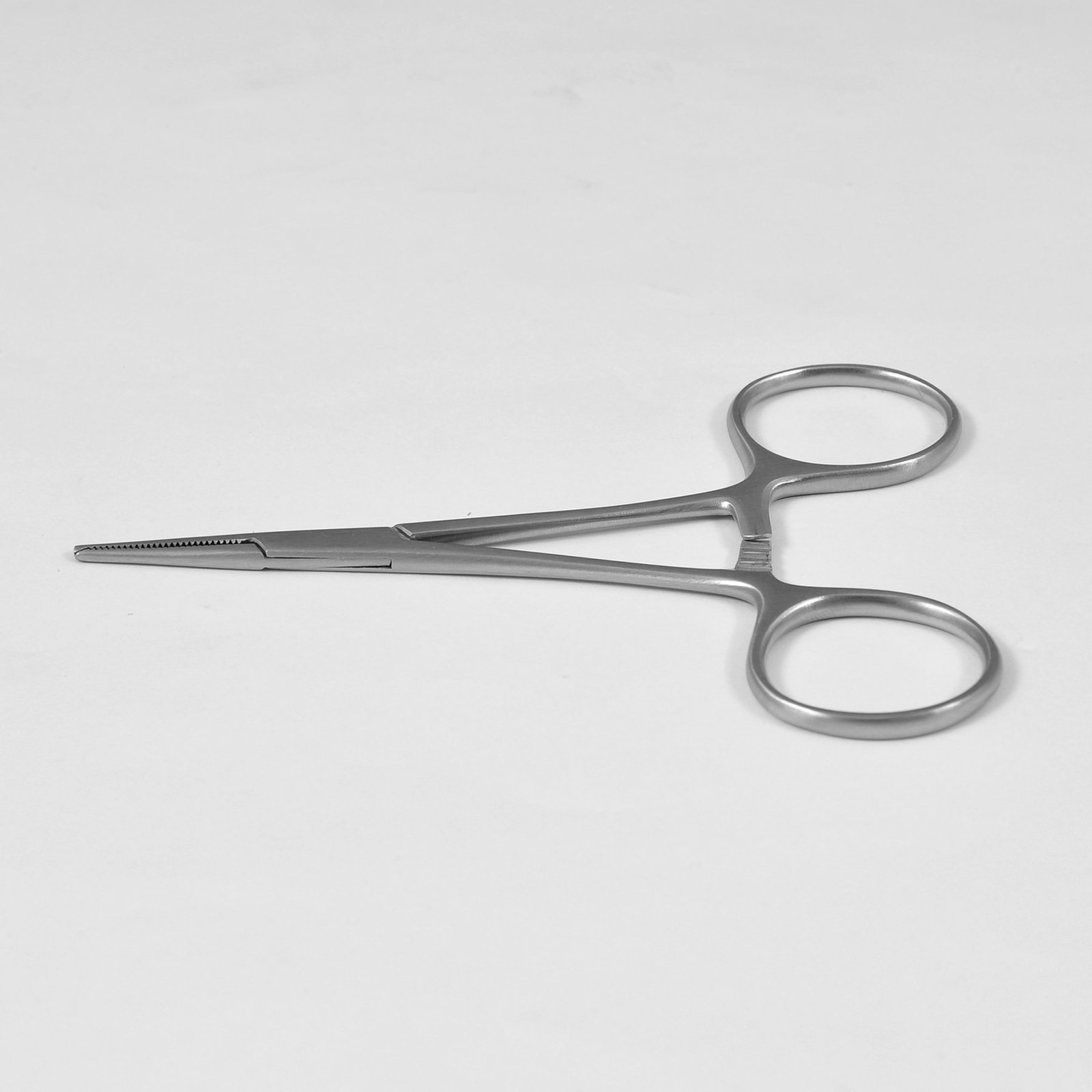 1 Artery Forceps Micro-Mosquito Teeth 10cm Curved